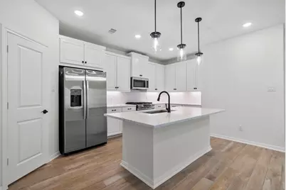 119 West Coralburst Loop, Montgomery, TX 77316 - Photo 2