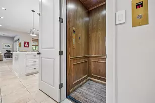 422 Pinewold Dr, Houston, TX 77056 - Photo 24