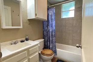 317 Evans St, Angleton, TX 77515 - Photo 20