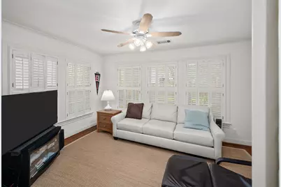 2229 Maroneal Street, Houston, TX 77030 - Photo 10