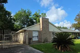 4601 Reveille St, Houston, TX 77087 - Photo 1
