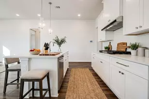 483 Hunters Xing Dr, Sealy, TX 77474 - Photo 8