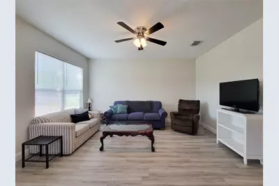 1306 Appomattox Drive, Texas City, TX 77591 - Photo 4