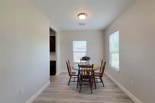 1306 Appomattox Dr, Texas City, TX 77591 - Photo 10