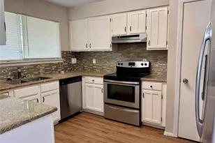 4206 Sequoia St, Baytown, TX 77521 - Photo 6