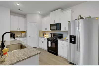 11208 Danny Lane, Willis, TX 77318 - Photo 6