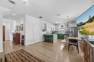 823 E 36th St, Houston, TX 77022 - Photo 4