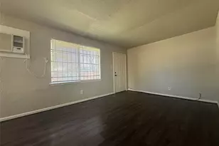 3811 Cornell St, Houston, TX 77022 - Photo 4