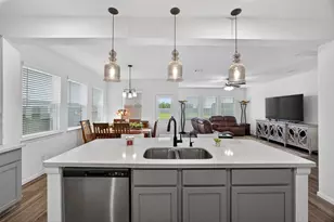2835 Bisbee Rd, League City, TX 77573 - Photo 10