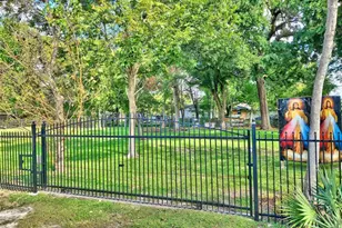 4108 Falls St, Houston, TX 77026 - Photo 1