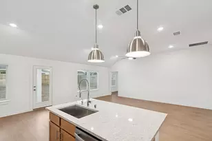 574 Bluebell Maiden Ct, Magnolia, TX 77354 - Photo 6