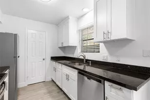 1011 Hamblen Rd, Kingwood, TX 77339 - Photo 10