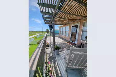 16716 Fletcher Christian Road, Jamaica Beach, TX 77554 - Photo 4
