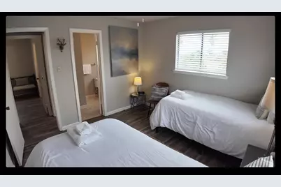 16716 Fletcher Christian Road, Jamaica Beach, TX 77554 - Photo 18