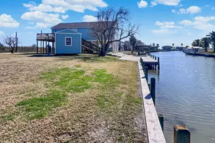 982 County Road 204, Sargent, TX 77414 - Photo 24