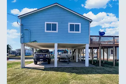 982 County Road 204, Sargent, TX 77414 - Photo 4