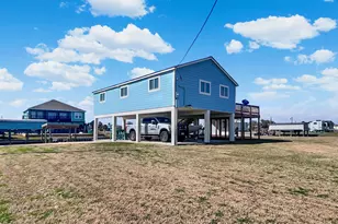 982 County Road 204, Sargent, TX 77414 - Photo 20