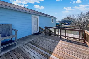 982 County Road 204, Sargent, TX 77414 - Photo 6