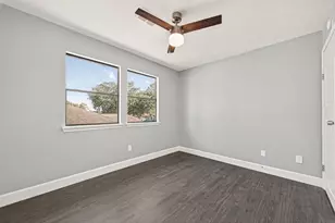 15206 Barbarossa Dr, Houston, TX 77083 - Photo 20