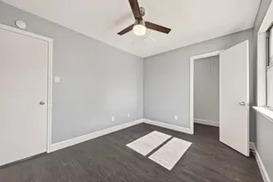 15206 Barbarossa Dr, Houston, TX 77083 - Photo 28