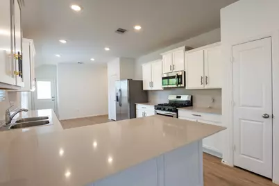 19396 Villa Mesa Dr, New Caney, TX 77357 - Photo 8