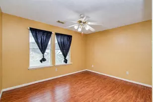 16218 Ruffian Dr, Friendswood, TX 77546 - Photo 14