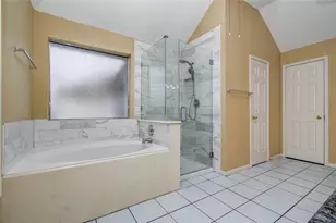 16218 Ruffian Dr, Friendswood, TX 77546 - Photo 12