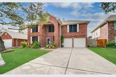 16218 Ruffian Drive, Friendswood, TX 77546 - Photo 2