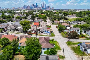4508 Schroeder St, Houston, TX 77011 - Photo 2