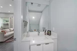 5116 Del Sur St, Houston, TX 77018 - Photo 12