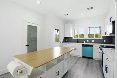 116 S 3rd Street, La Porte, TX 77571 - Photo 8