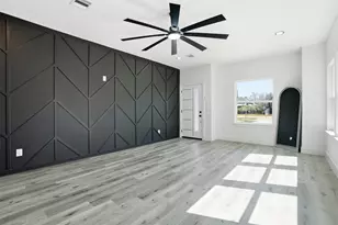 116 S 3rd St, La Porte, TX 77571 - Photo 4