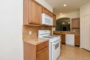 7218 Fox Hall Ln, Humble, TX 77338 - Photo 8