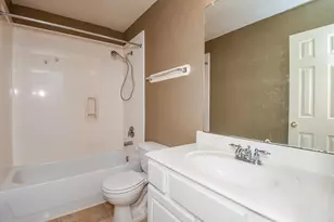 7218 Fox Hall Ln, Humble, TX 77338 - Photo 4