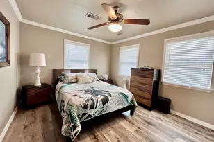550 Pompano St, Bayou Vista, TX 77563 - Photo 20