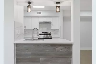 9350 Country Creek Drive #41, Houston, TX 77036 - Photo 6