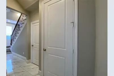 2711 Cohn Arbor Lane, Houston, TX 77007 - Photo 4