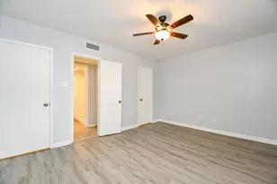 2822 Briarhurst Dr, Houston, TX 77057 - Photo 8