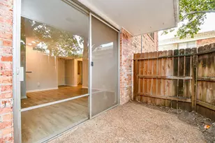 2822 Briarhurst Dr, Houston, TX 77057 - Photo 12