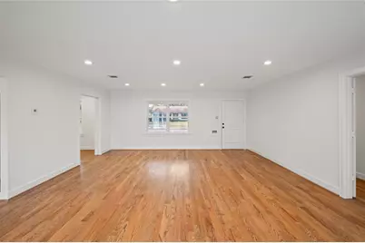 7727 Fairdale Lane, Houston, TX 77063 - Photo 6
