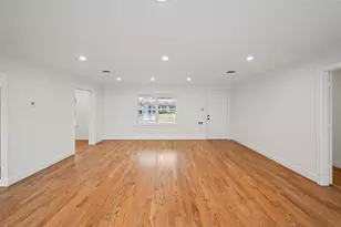 7727 Fairdale Ln, Houston, TX 77063 - Photo 6