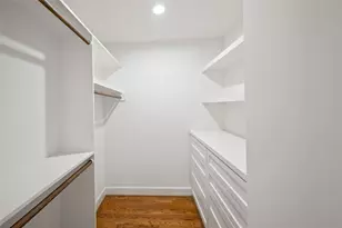 7727 Fairdale Ln, Houston, TX 77063 - Photo 20
