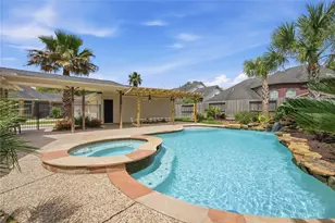 4415 Towering Oak Ct, Houston, TX 77059 - Photo 32