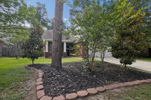 126 W Drifting Shadows Circle, Conroe, TX 77385 - Photo 4
