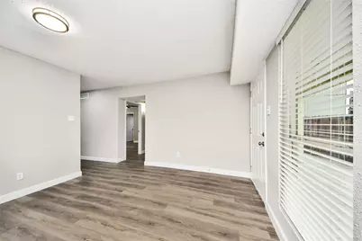 781 Country Place Drive #1017, Houston, TX 77079 - Photo 14