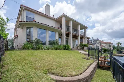 3010 Blue Lagoon Court, Missouri City, TX 77459 - Photo 2