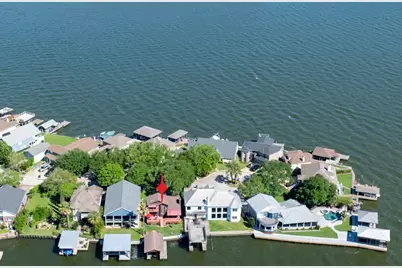 16402 Clear Water Circle, Montgomery, TX 77356 - Photo 2