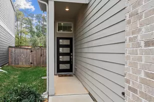 120 Red Cascade Ct, Willis, TX 77318 - Photo 4