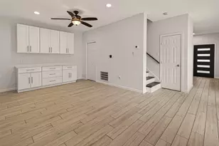 12625 Memorial Dr, Houston, TX 77024 - Photo 10