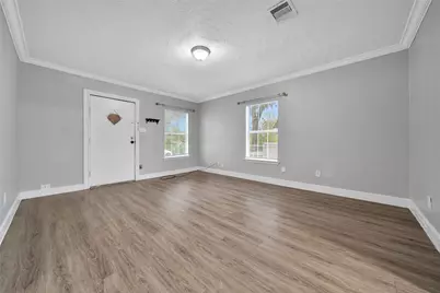 7707 Arberry Street, Houston, TX 77012 - Photo 6